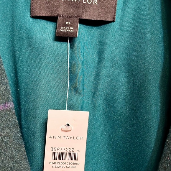 NWT Ann Taylor coat - Picture 3 of 4